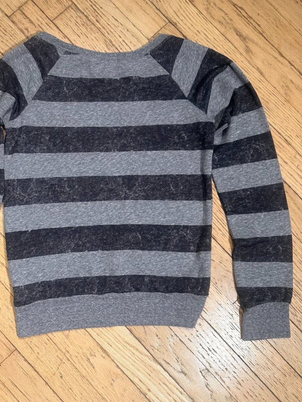 Nollie Long Sleeve Grey Striped Shirt Size XS - Picture 2 of 7